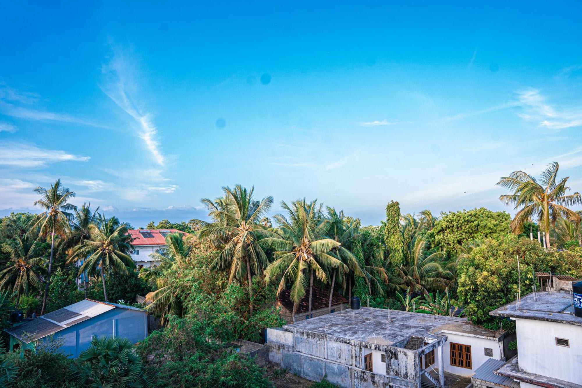 Theevanni Resort 亭可马里 外观 照片