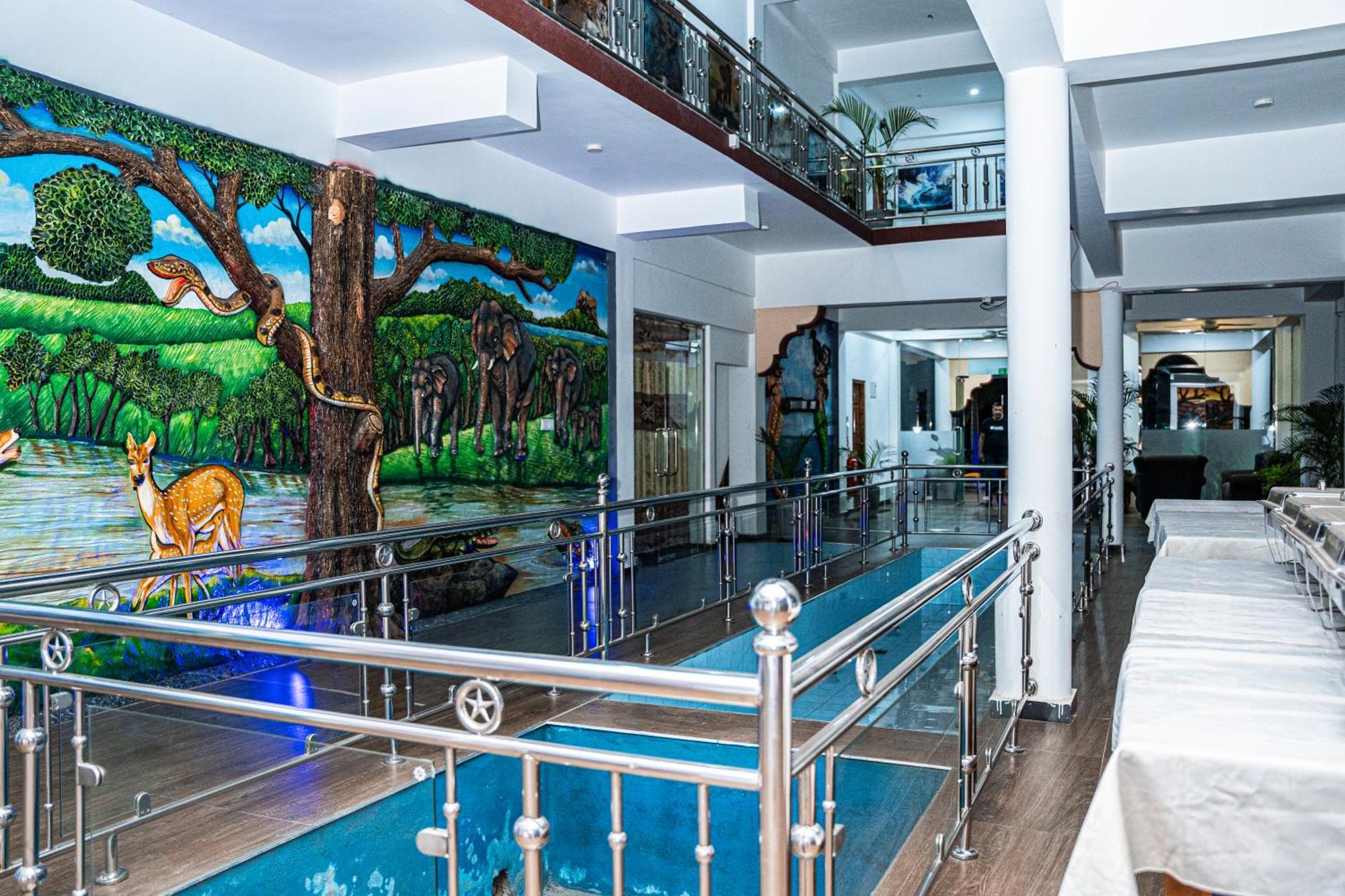 Theevanni Resort 亭可马里 外观 照片