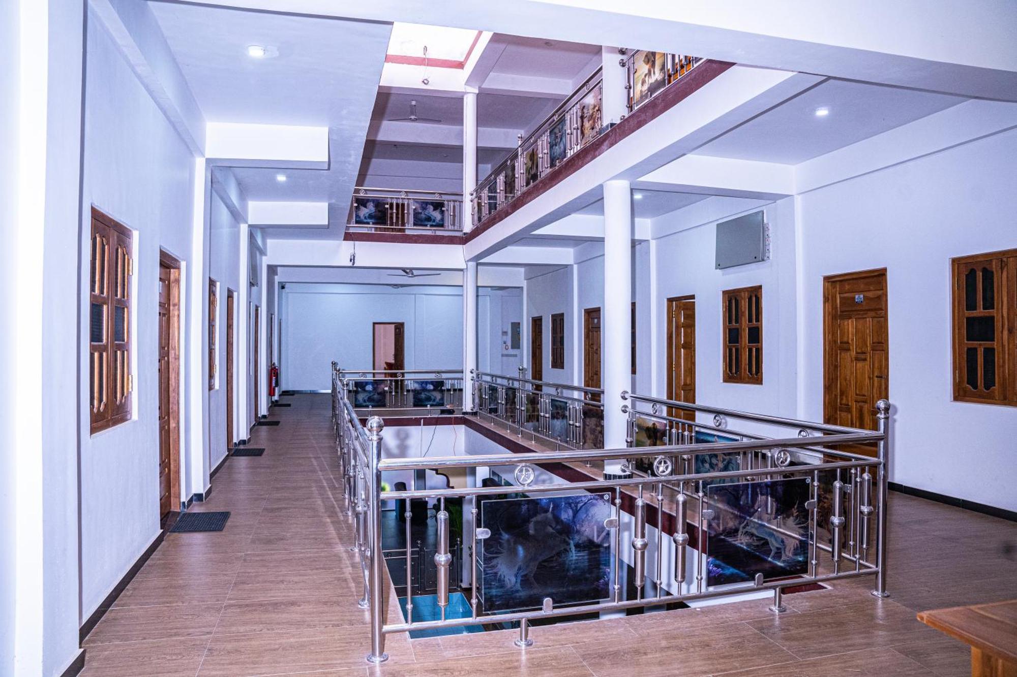 Theevanni Resort 亭可马里 外观 照片