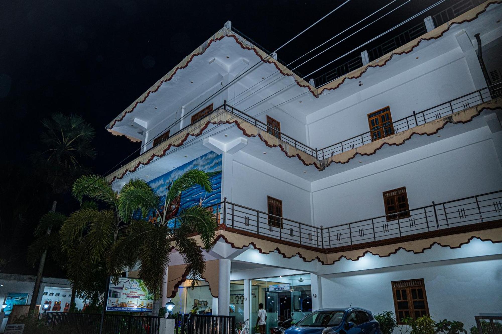 Theevanni Resort 亭可马里 外观 照片