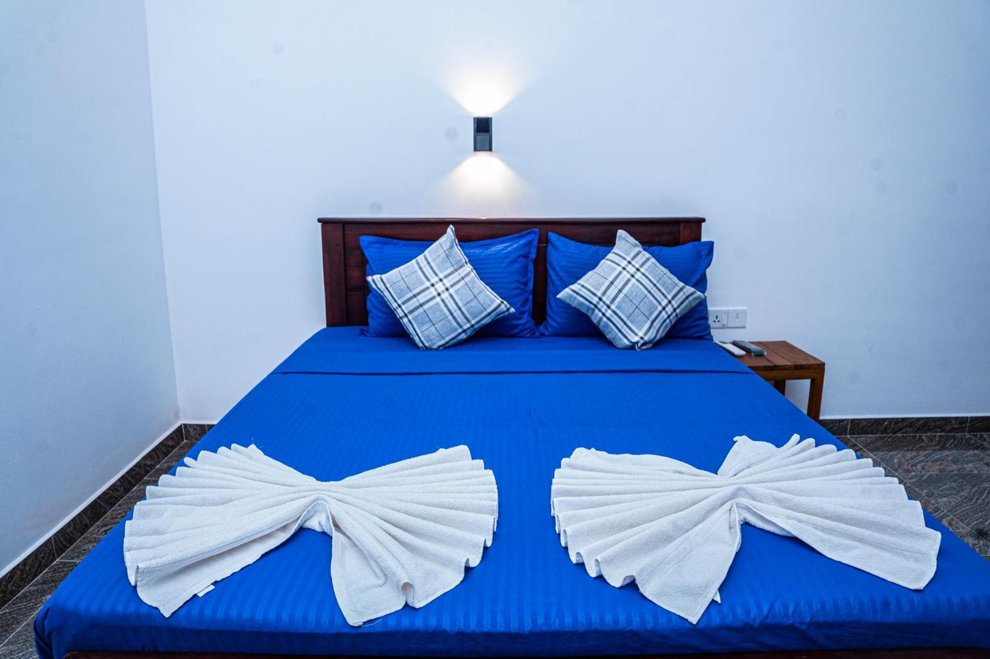 Theevanni Resort 亭可马里 外观 照片